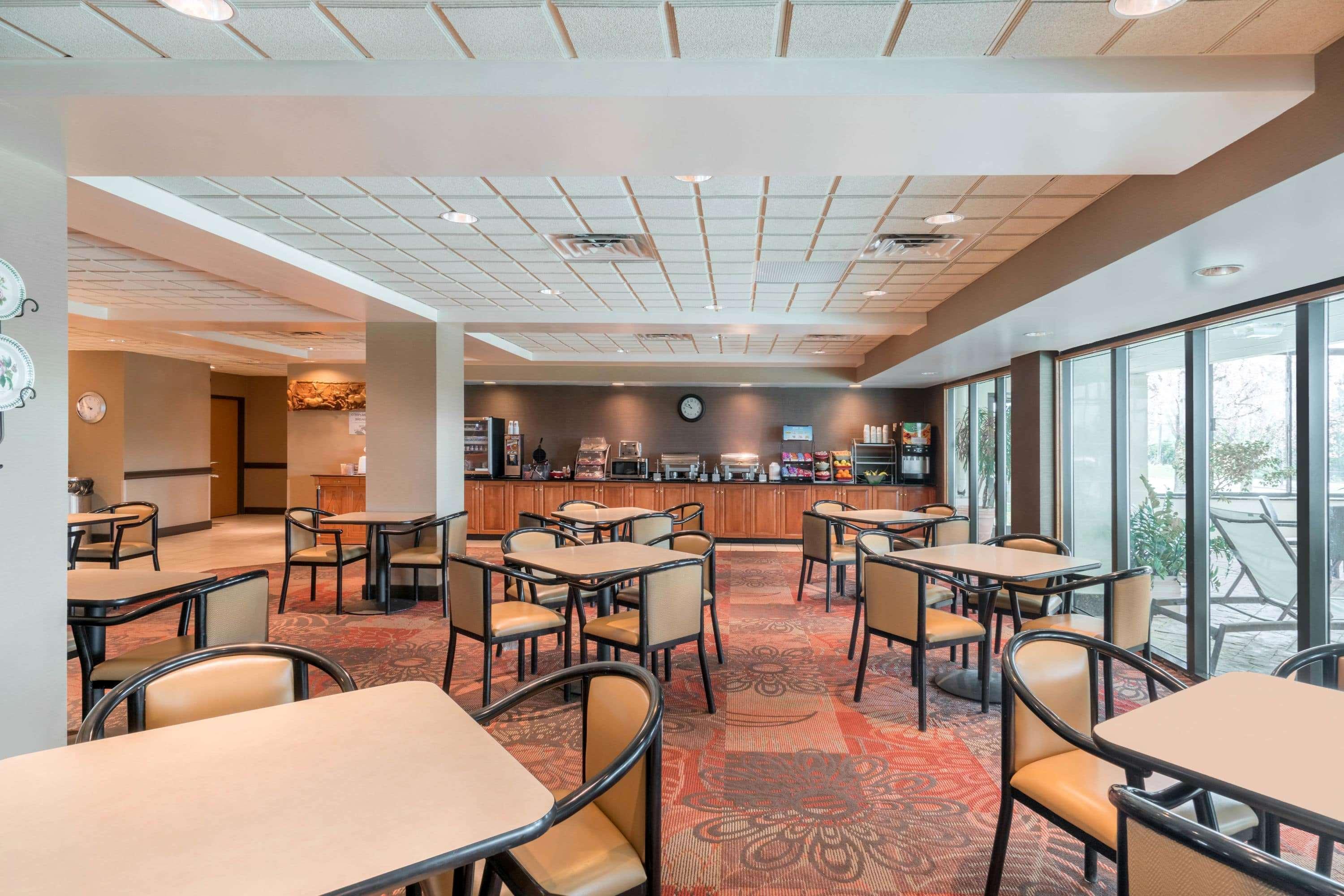 Wingate By Wyndham Hotel Лексингтън Екстериор снимка